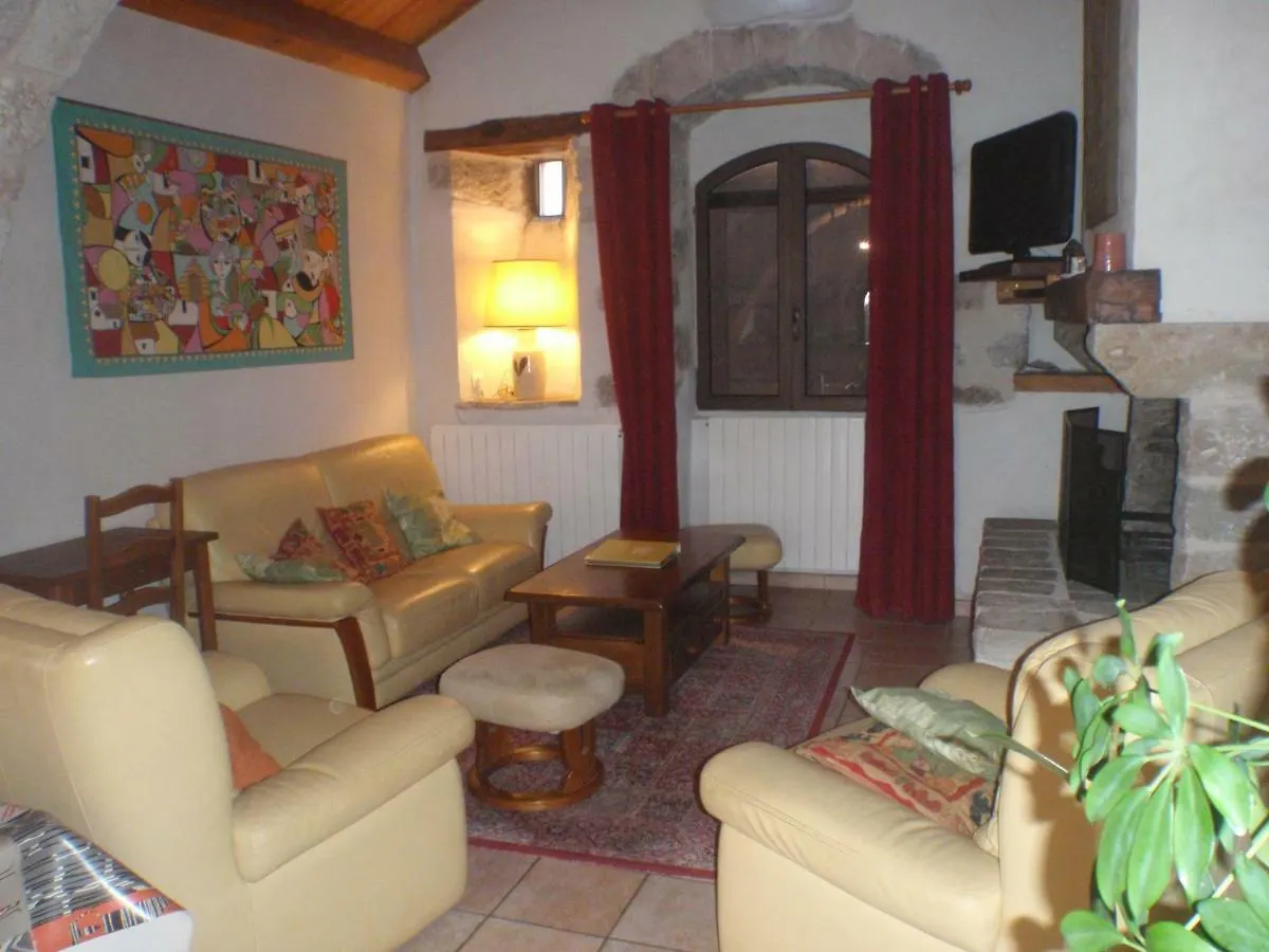 Gite Des Frenes En Terrain Clos Millau Holiday home