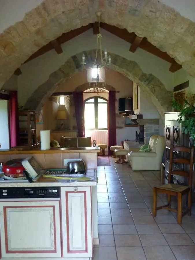 Gite Des Frenes En Terrain Clos Millau Holiday home