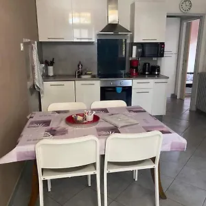 Appartement Les Palmiers, Millau